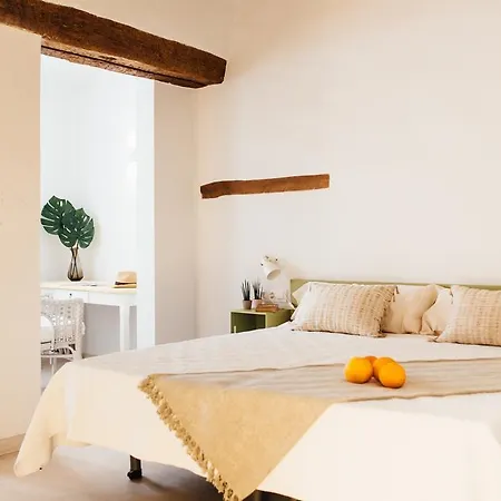 Ottoh Charm Guest house 4*